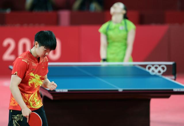 乐鱼集团-年龄相仿未来很长 孙颖莎伊藤美诚或成“一生之敌”